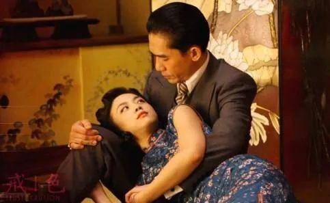 飲食男女演員，舞臺到人生的蛻變與自信的魔力