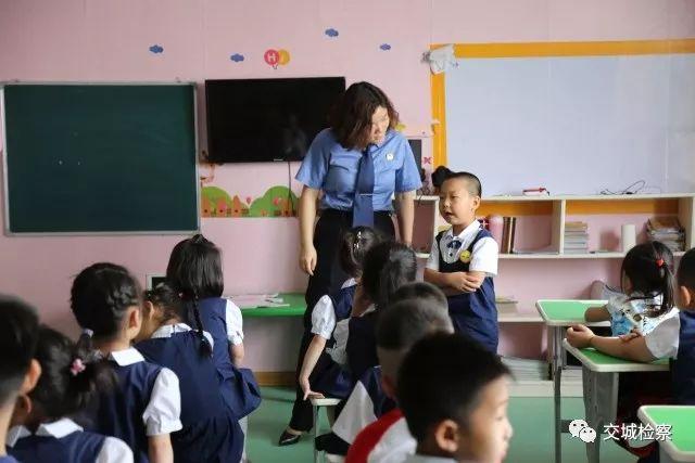 最新東方時事解讀，自然美景背后的探索之旅