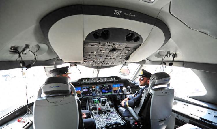 2013年飛機(jī)最新報價深度探討，以當(dāng)年市場為例