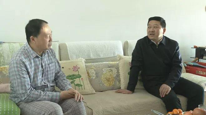 時(shí)政新聞速遞，最新動(dòng)態(tài)大揭秘，新鮮資訊不容錯(cuò)過(guò)！