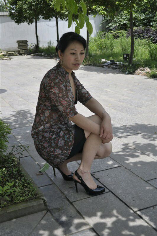 最新熟女論壇免費(fèi)，自信與成就感的蛻變，熟女們的勵(lì)志前行之路！