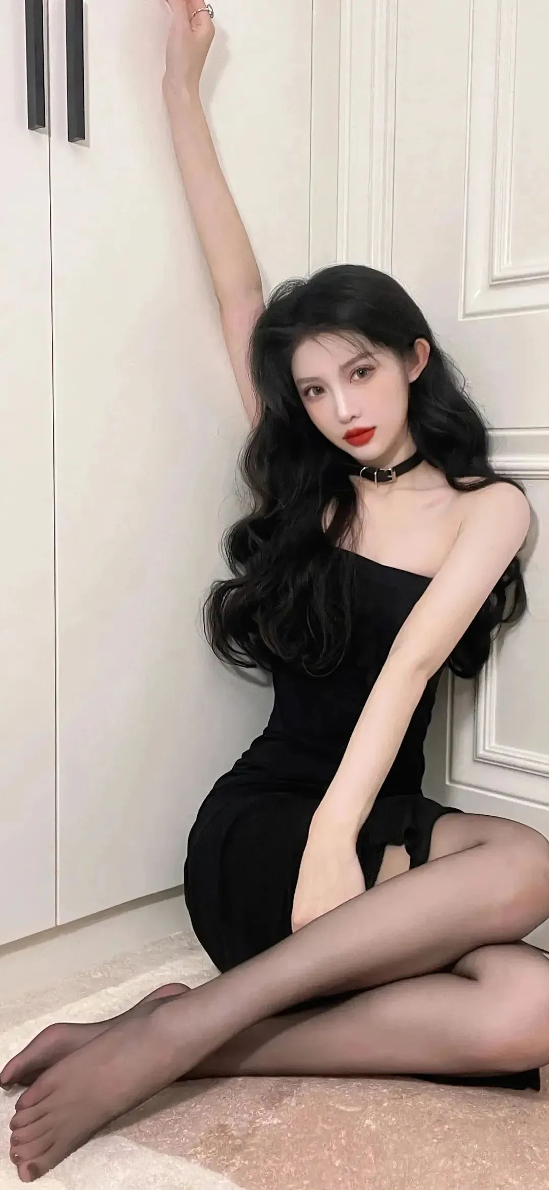 時(shí)尚美女圖片精選，最新潮流盡收眼底