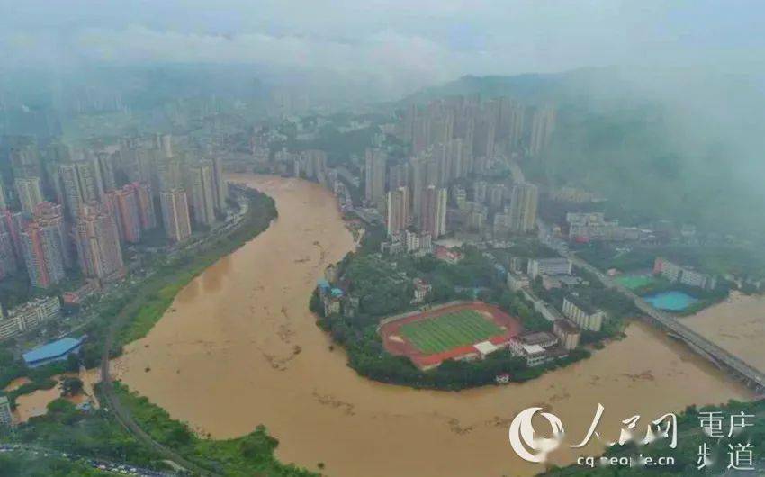洪峰來襲，背景、事件、影響與時(shí)代重要性解析