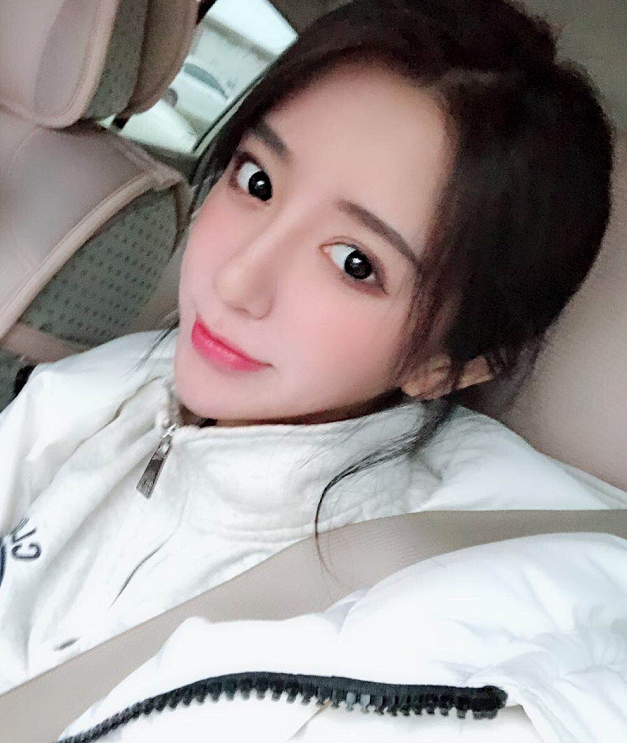 紅人網(wǎng)最新動態(tài)，學(xué)習(xí)變化，自信助力夢想實現(xiàn)