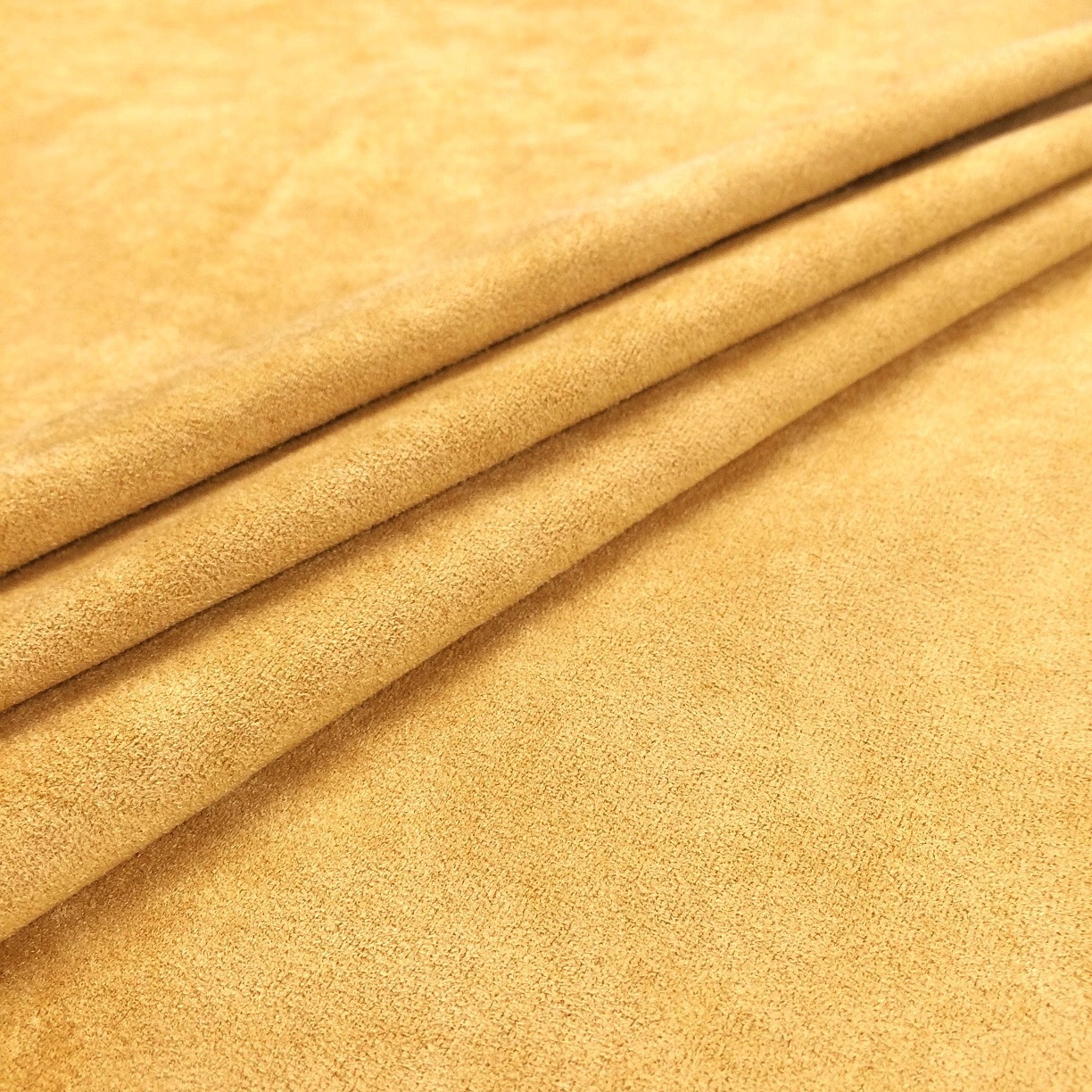 最新麂皮絨，時尚界的寵兒