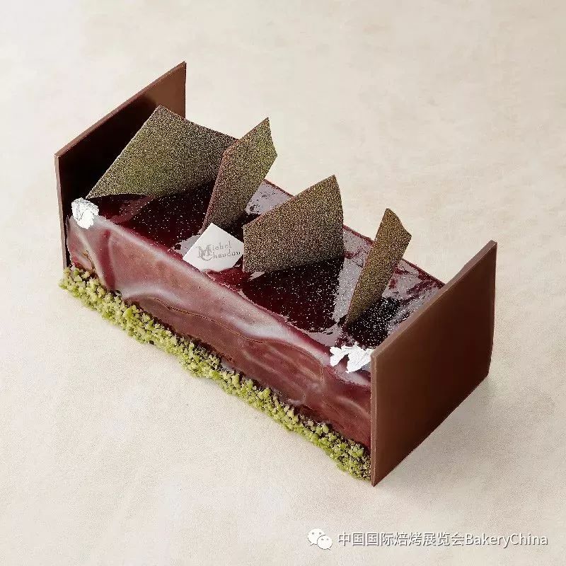 傳統(tǒng)與創(chuàng)新交融，最新三層壽糕的誕生與演繹