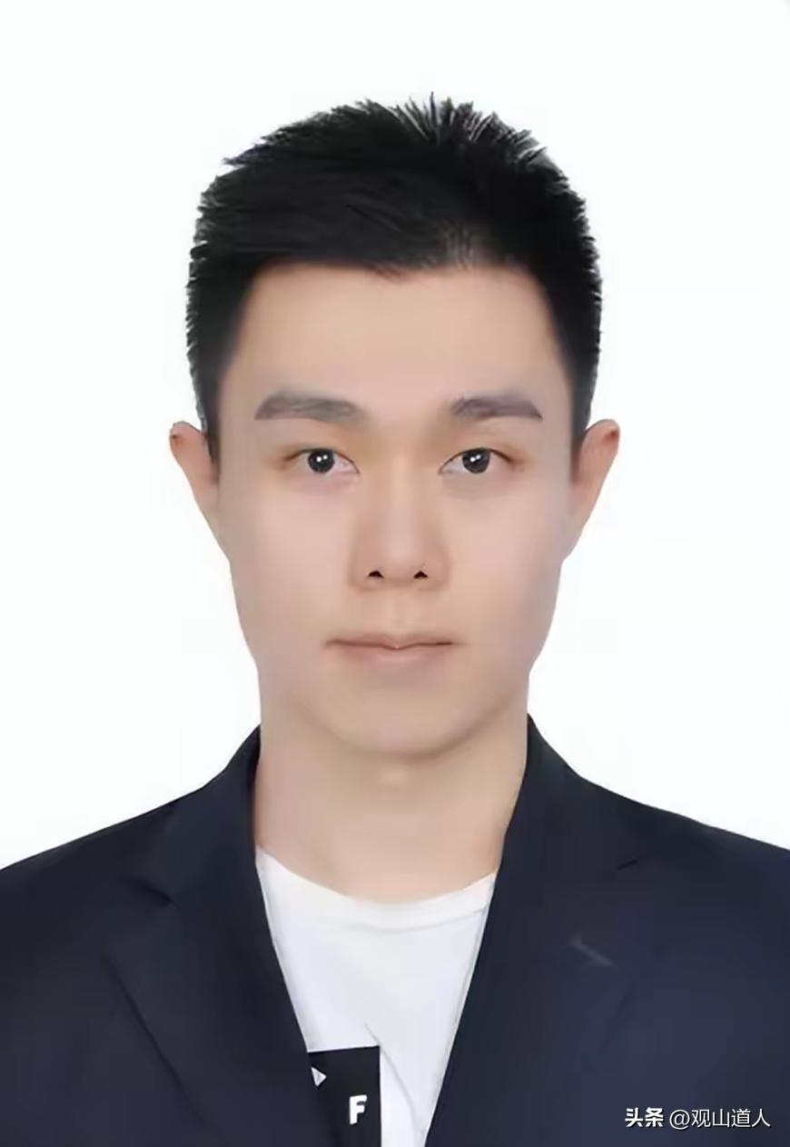 北大女生時(shí)尚搭配與技能提升，最新時(shí)尚包款指南