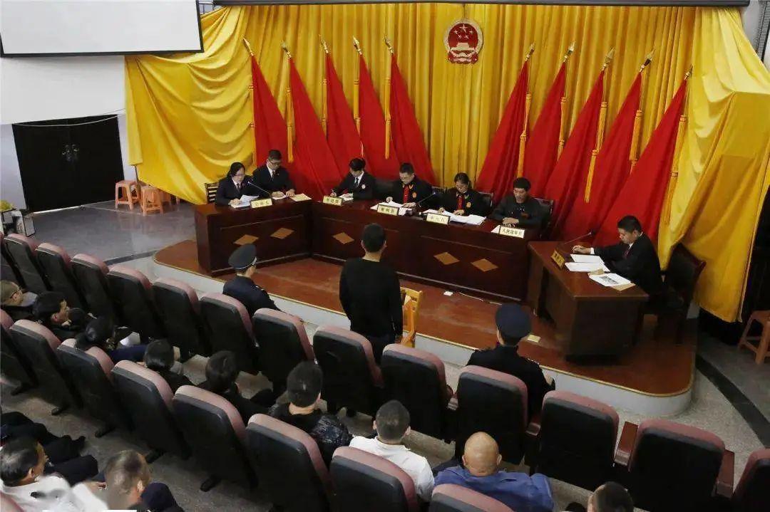 廈門兩會(huì)最新動(dòng)態(tài)，城市在變化，我們?cè)趭^進(jìn)